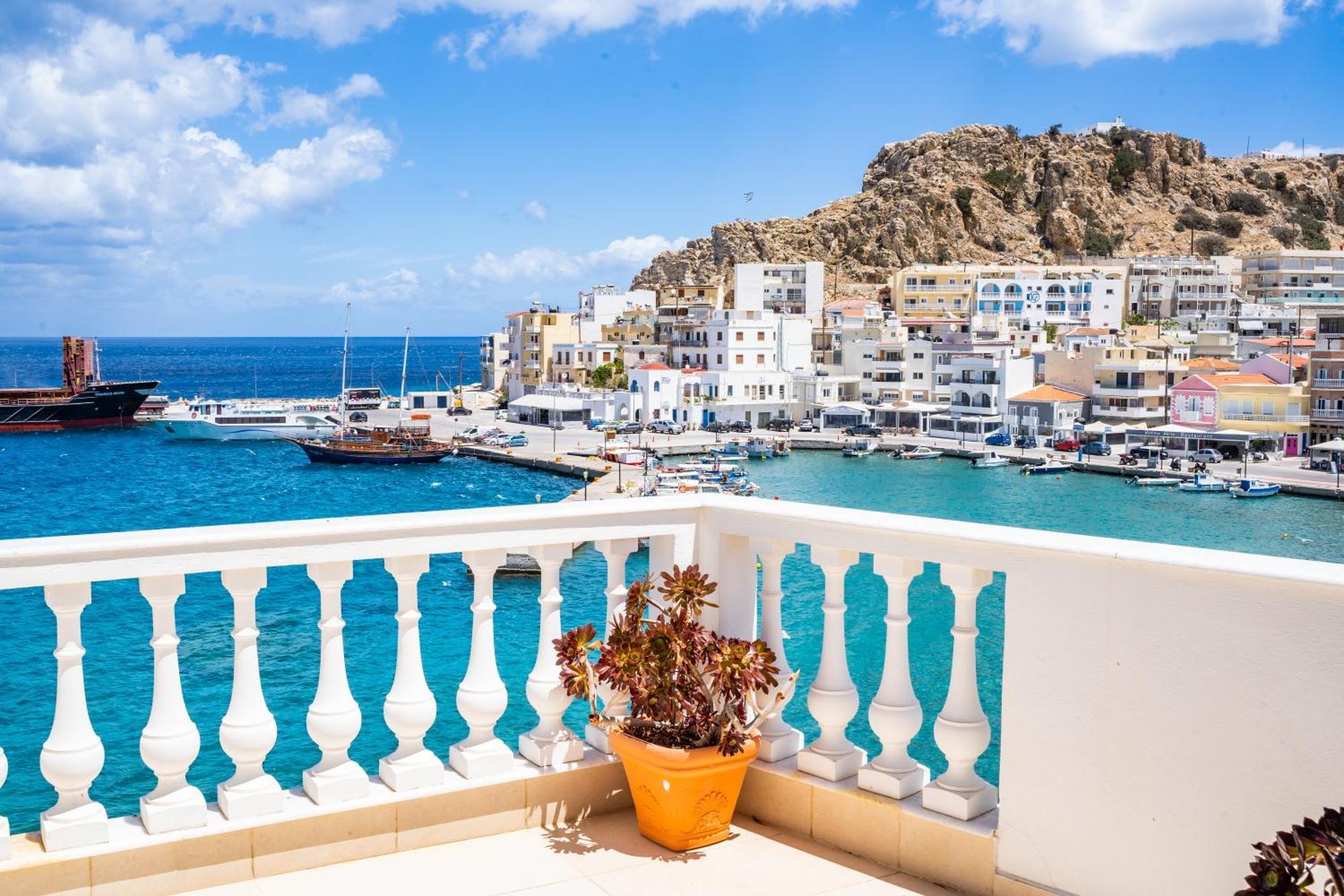 Mimis & Connie 2 Lägenhet Karpathos Exteriör bild